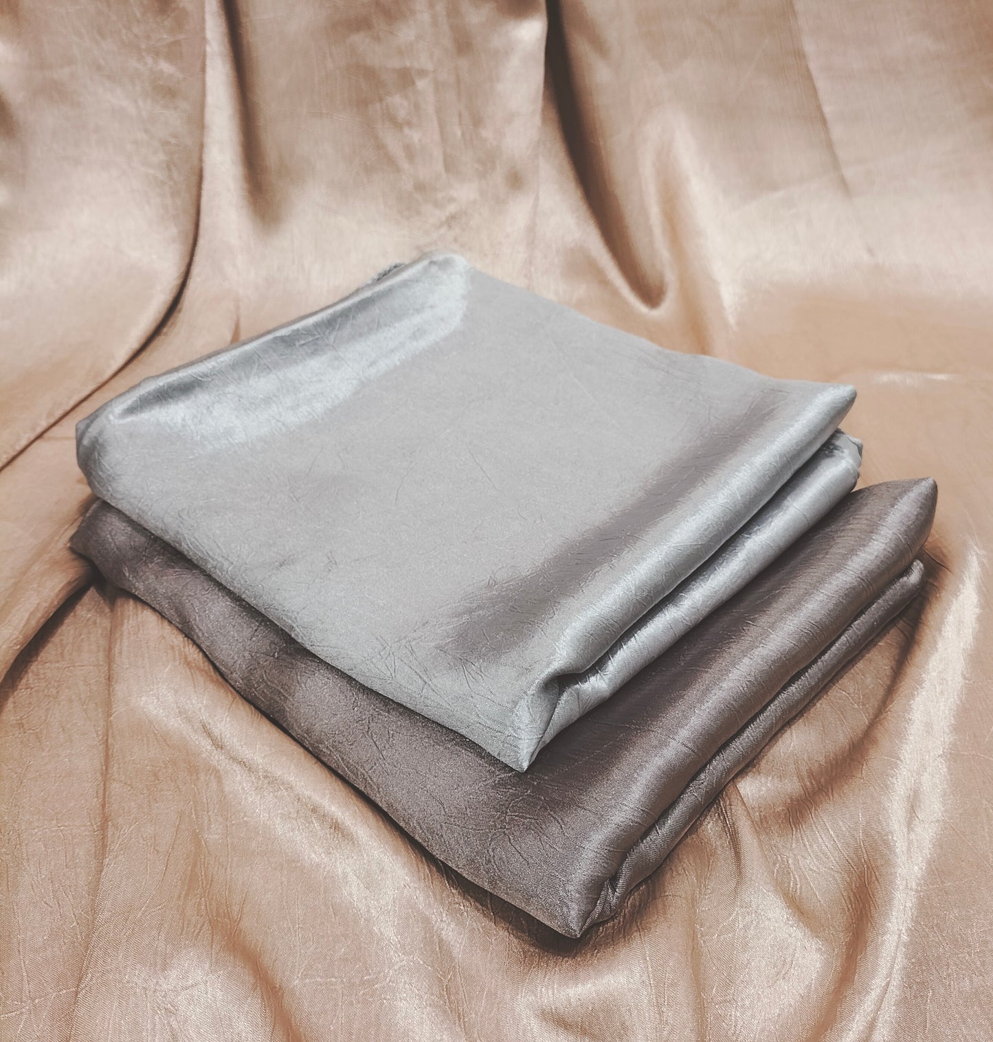 Smokey Hues Lush Silk