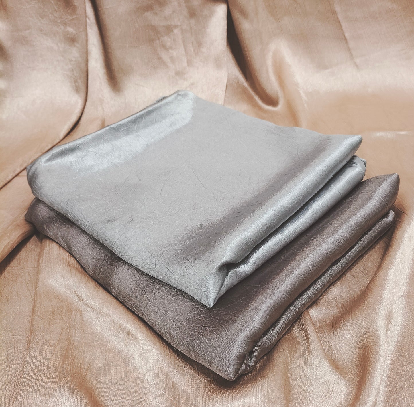 Smokey Hues Lush Silk